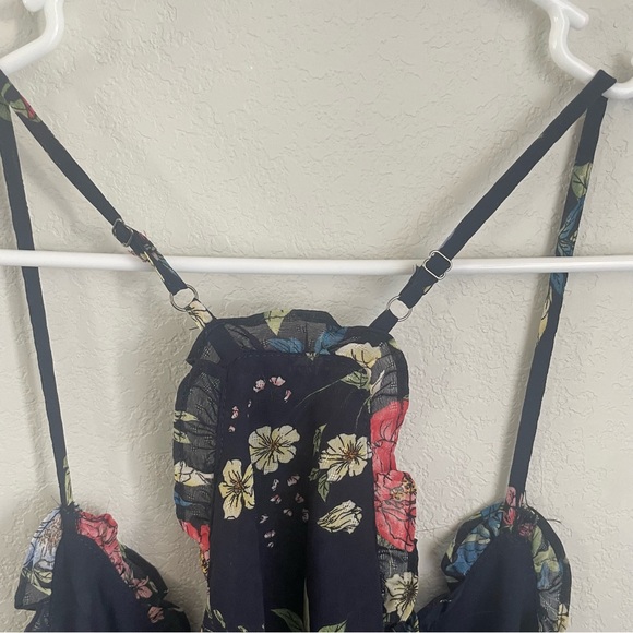 Women's Miss Me Navy Blue Floral Chiffon Tank Top Size Medium - Picture 11 of 12